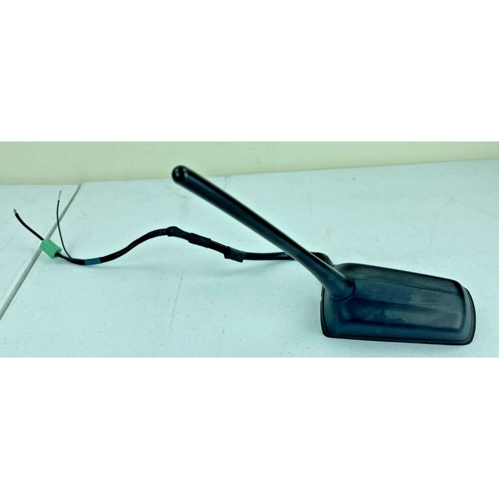 2011-2013 Subaru Forester OEM Satellite Radio Antenna Assembly OEM 86321SC600